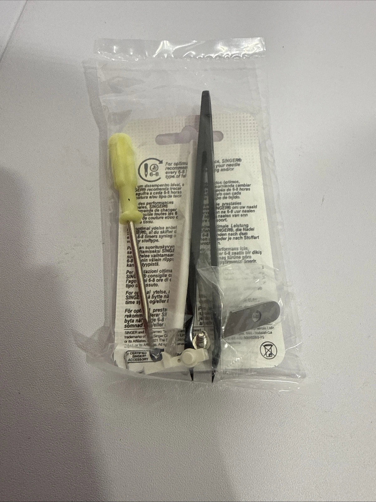 Singer HD0450S Heavy Duty Serger (Brand New) tmot.store