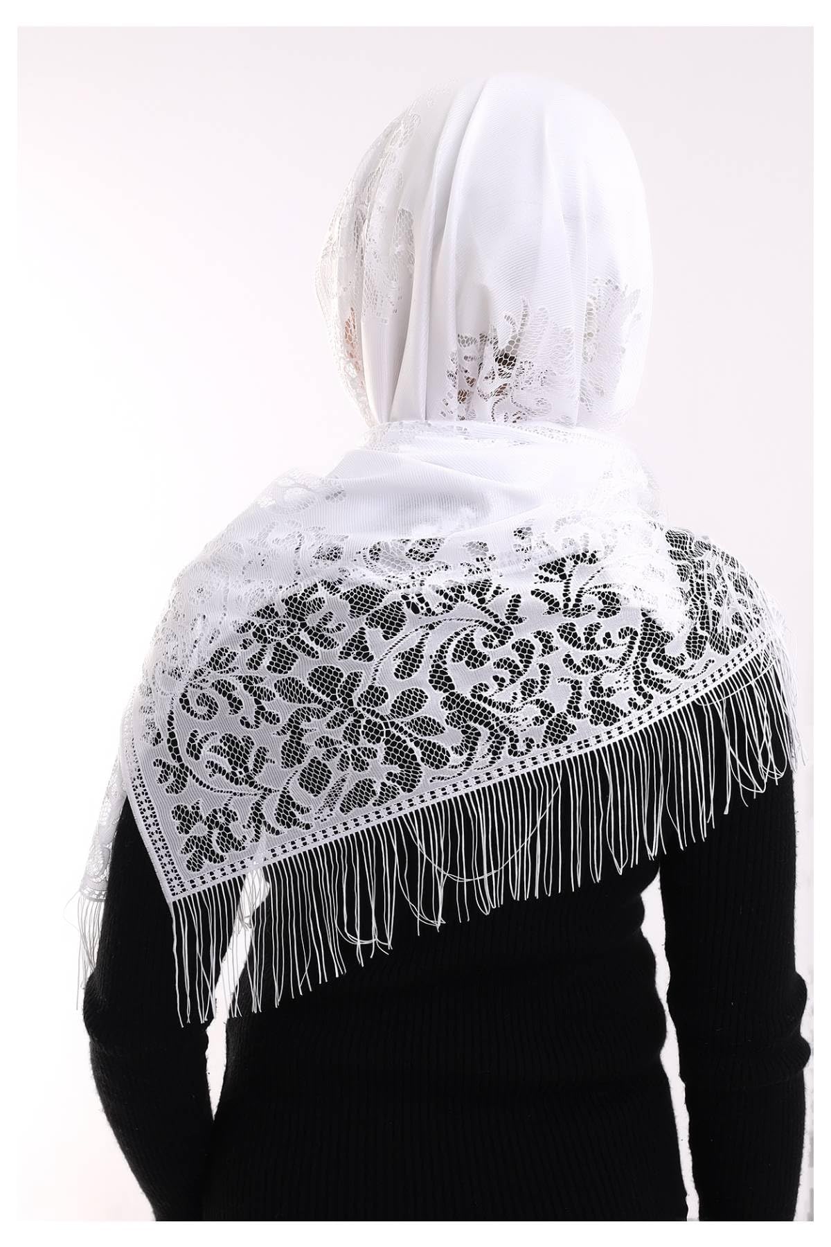 Elegant Ihvan Online Soft Shawls for Women – Luxurious Lace-Edged Design 🌿✨