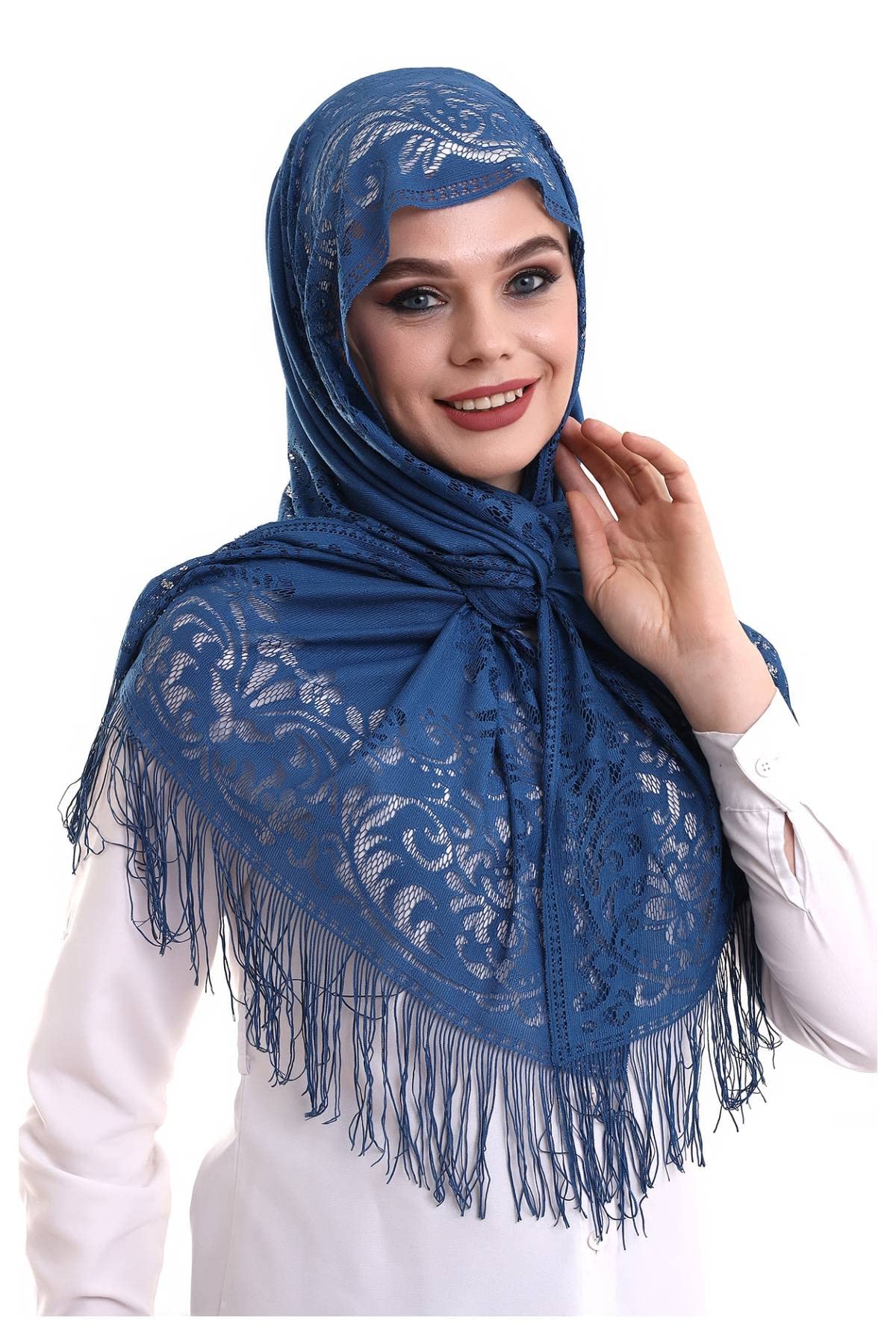 Elegant Ihvan Online Soft Shawls for Women – Luxurious Lace-Edged Design 🌿✨