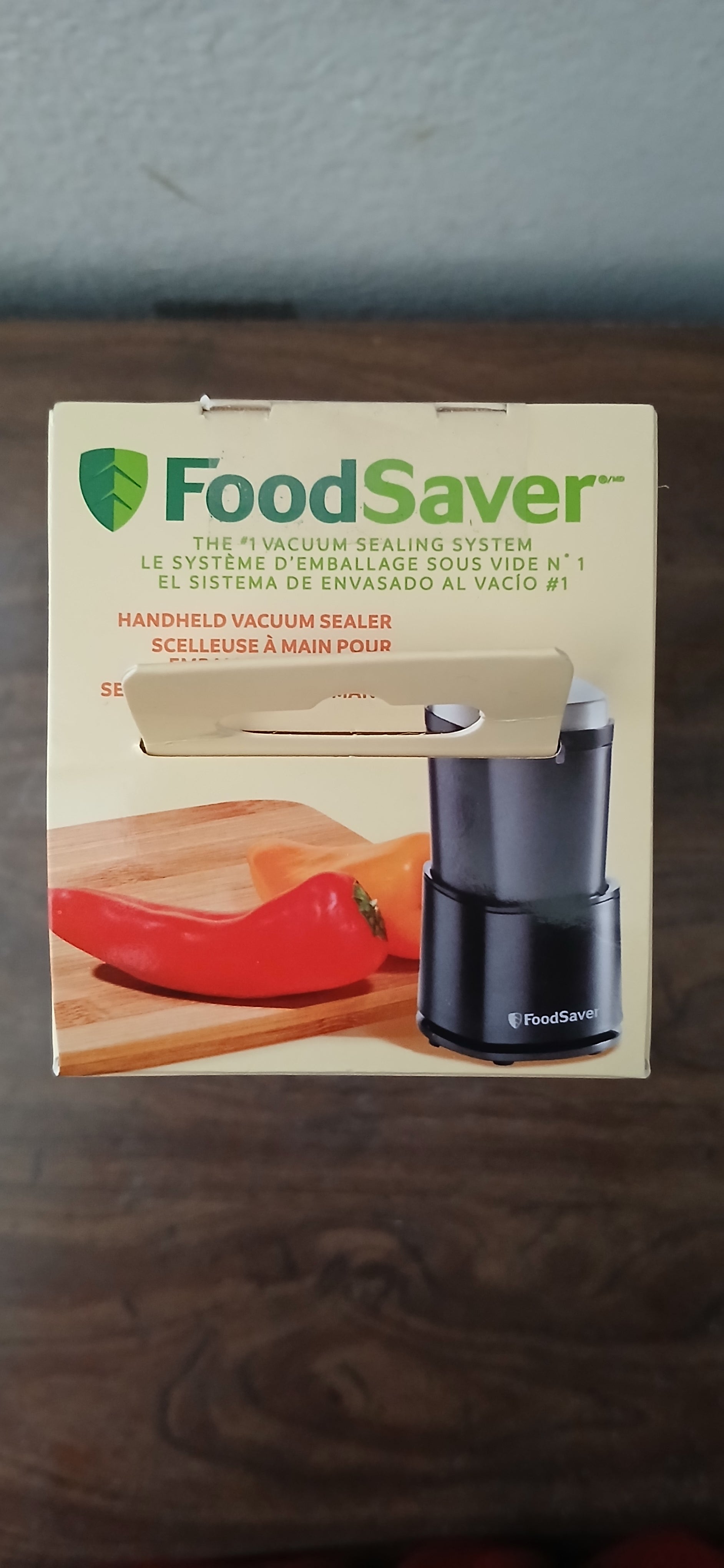 FoodSaver HANDHELD VACUUM SEALING SYSTEM + Bags - tmot.store